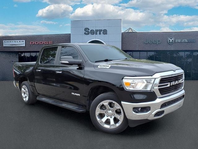 2019 RAM 1500 Big Horn/Lone Star 4x4 Crew Cab 5'7's photo