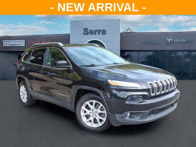 Used 2015 Jeep Cherokee Latitude with VIN 1C4PJLCB6FW677425 for sale in Orion Township, MI