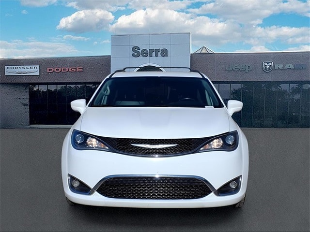 Certified 2018 Chrysler Pacifica Touring L with VIN 2C4RC1BGXJR103237 for sale in Orion Township, MI