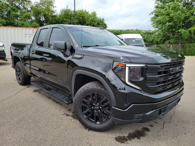 2023 GMC Sierra 4WD Double Cab Standard Box Pro's photo