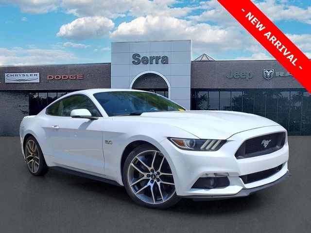 2016 Ford Mustang GT Coupe Premium's photo