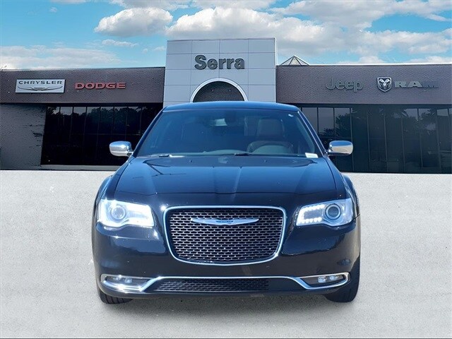 2018 Chrysler 300 Limited photo 2