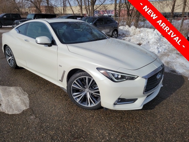 2017 INFINITI Q60 Coupe Premium