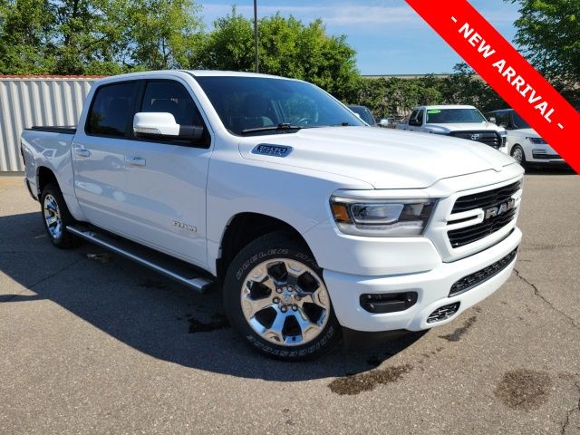 2019 RAM 1500 Big Horn/Lone Star 4x4 Crew Cab 5'7's photo