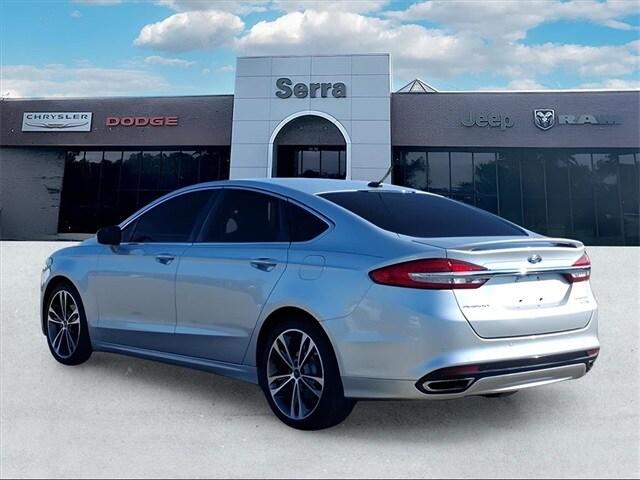 2017 Ford Fusion Titanium photo 2