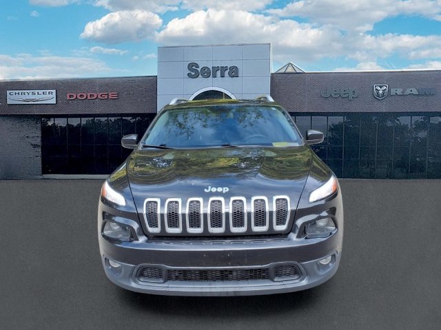 Used 2015 Jeep Cherokee Latitude with VIN 1C4PJLCB6FW677425 for sale in Orion Township, MI