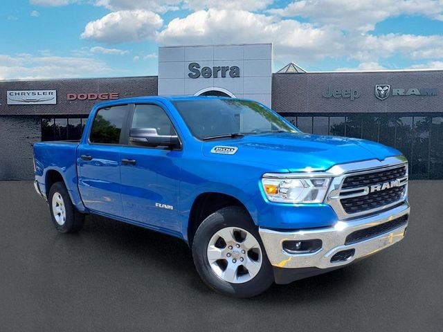 2023 RAM 1500 Big Horn/Lone Star 4x4 Crew Cab 5'7's photo