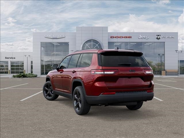 2025 Jeep Grand Cherokee Limited photo 2