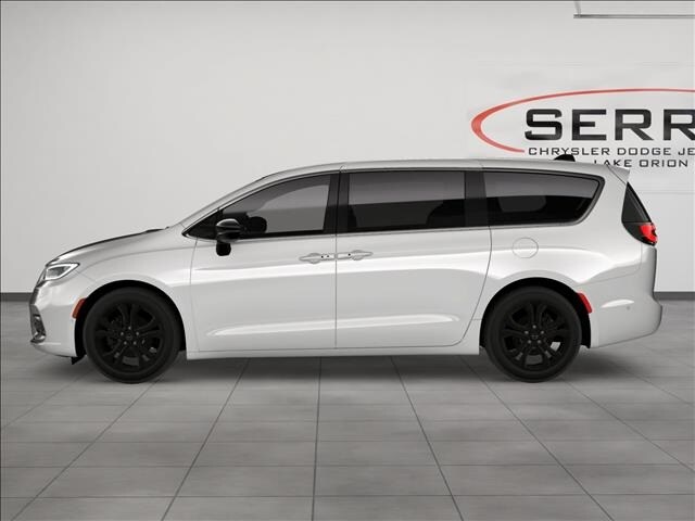 2026 Chrysler Pacifica photo 2