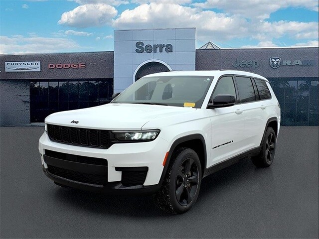 2021 Jeep Grand Cherokee Altitude photo 3