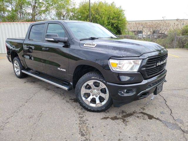 2019 RAM 1500 Big Horn/Lone Star 4x4 Crew Cab 5'7's photo