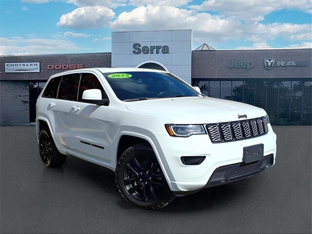 2022 Jeep Grand Cherokee WK Laredo X's photo