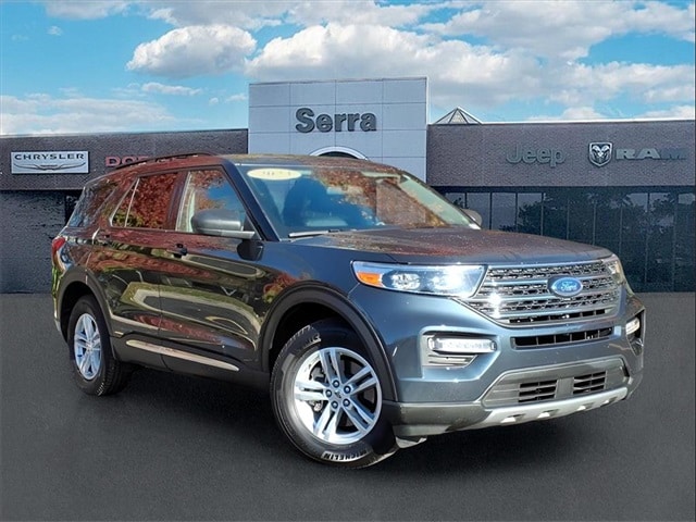 2023 Ford Explorer XLT's photo