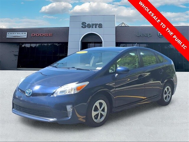 2013 Toyota Prius Three photo 3