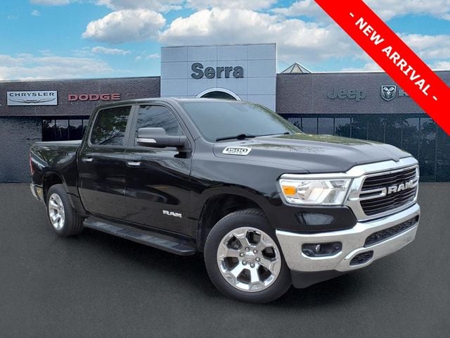 2019 RAM 1500 Big Horn/Lone Star 4x4 Crew Cab 5'7's photo