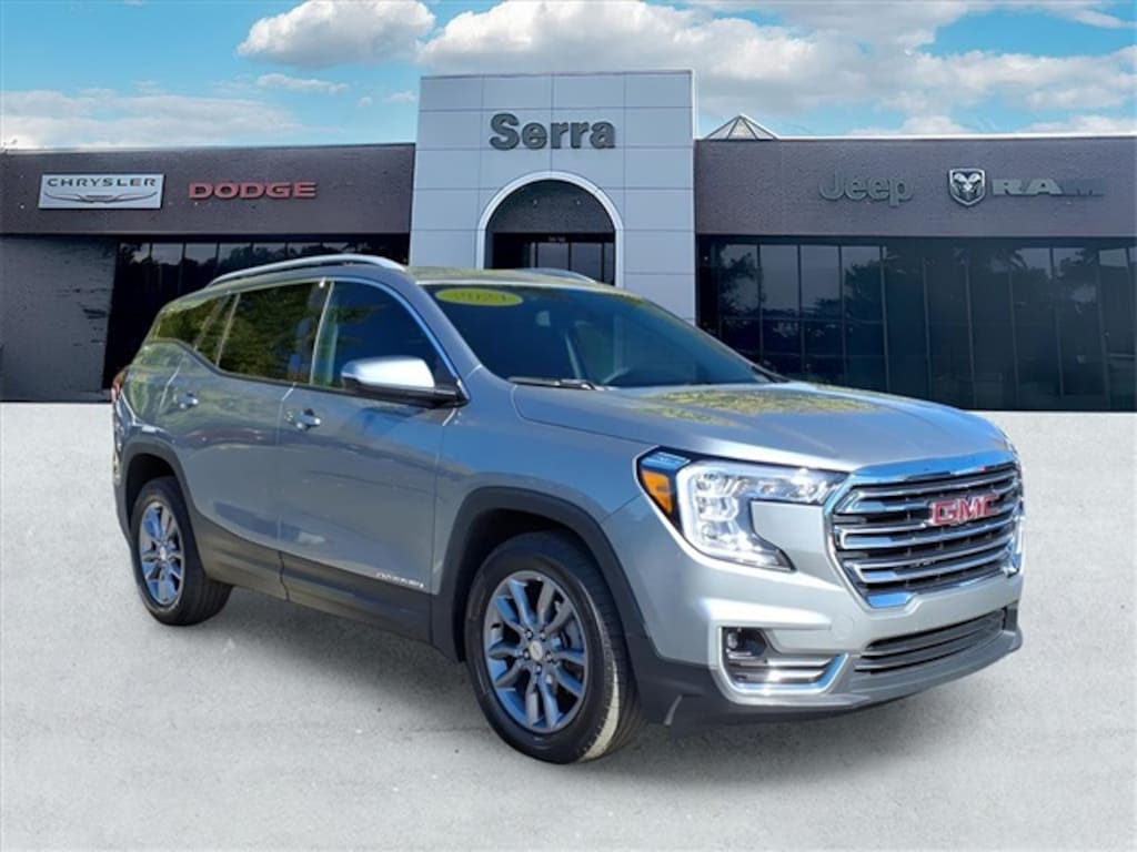 Used 2024 GMC Terrain SLT SUV