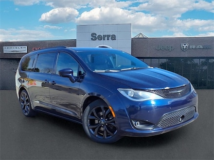 2019 Chrysler Pacifica Touring L Plus Minivan/Van