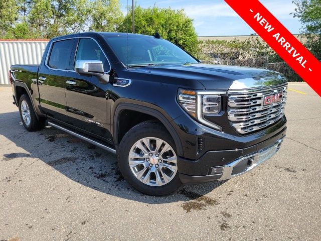 2023 GMC Sierra 4WD Crew Cab Short Box Denali's photo