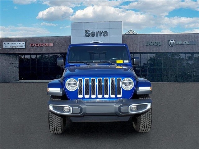 2019 Jeep Wrangler Unlimited Sahara photo 2