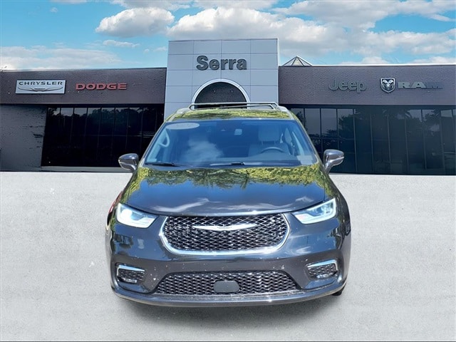 Used 2021 Chrysler Pacifica Touring L with VIN 2C4RC1BG0MR515672 for sale in Orion Township, MI