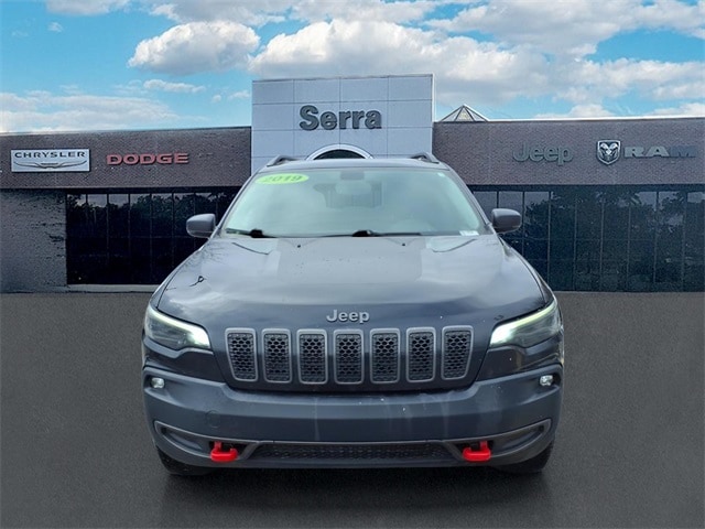 Used 2019 Jeep Cherokee Trailhawk with VIN 1C4PJMBX0KD183263 for sale in Orion Township, MI