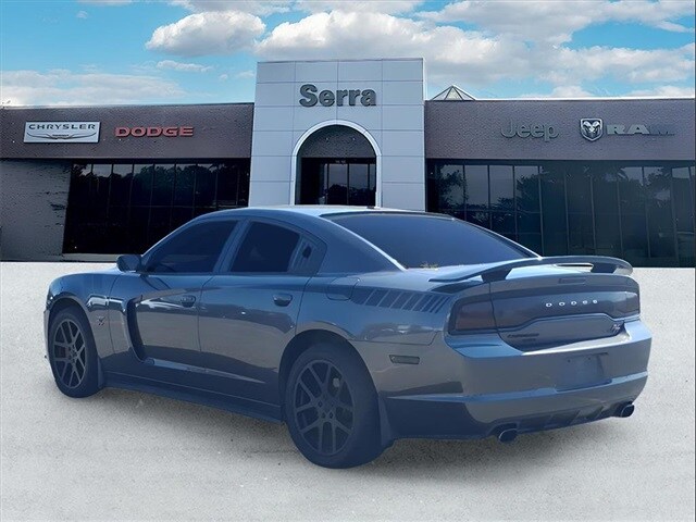 2014 Dodge Charger R/T photo 4