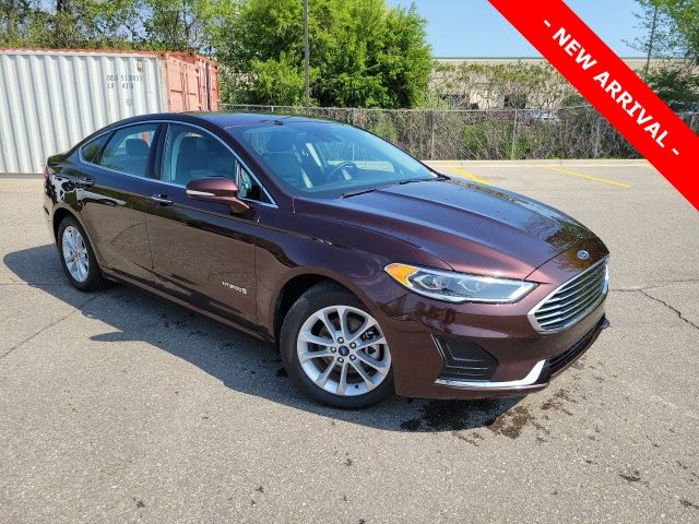 2019 Ford Fusion SEL's photo