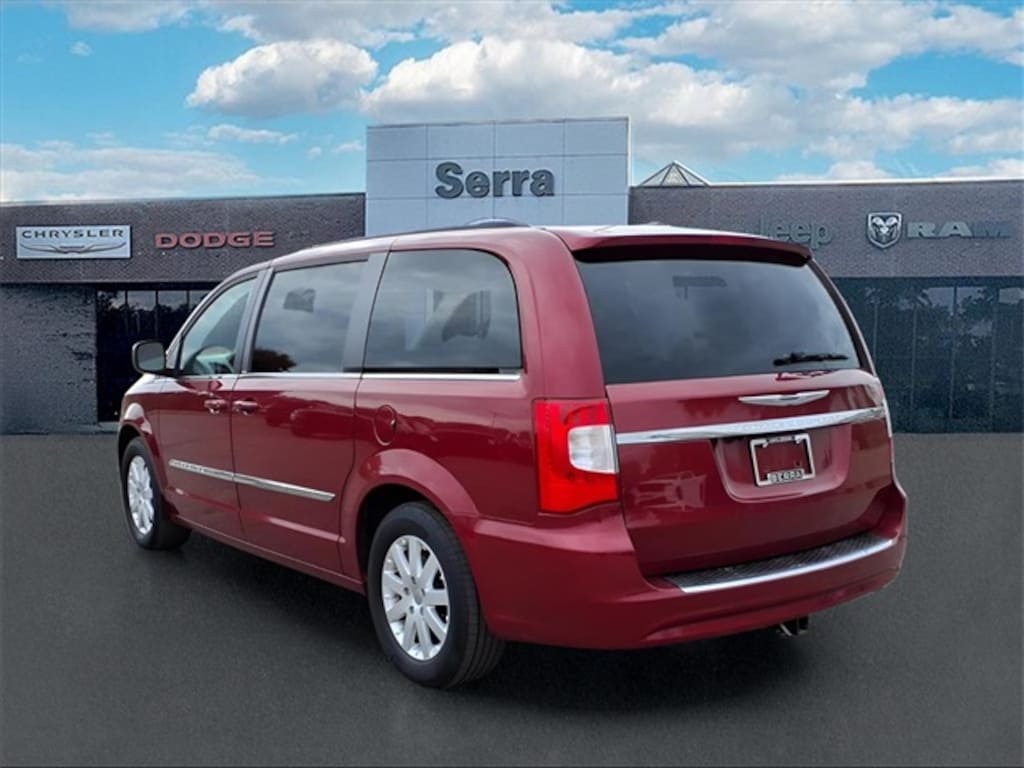 Used 2012 Chrysler Town & Country Touring Minivan/Van