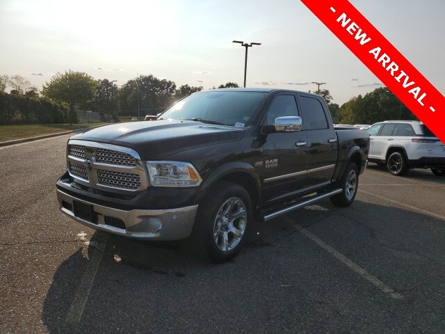 2016 Ram 1500 Laramie photo 2