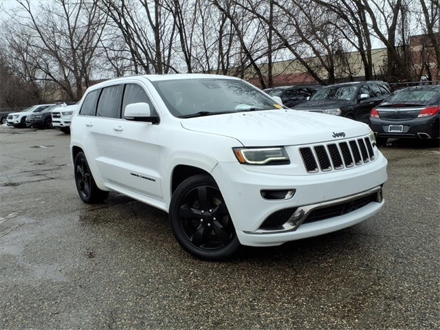 2016 Jeep Grand Cherokee Overland's photo