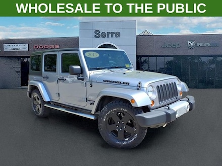 2013 Jeep Wrangler Unlimited Sahara SUV