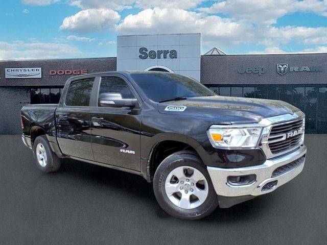 2021 RAM 1500 Big Horn/Lone Star 4x4 Crew Cab 5'7's photo