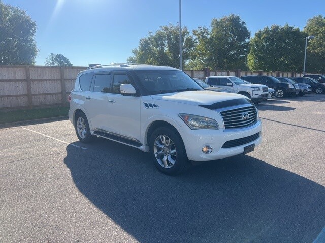 2013 Infiniti QX56 Base photo 2