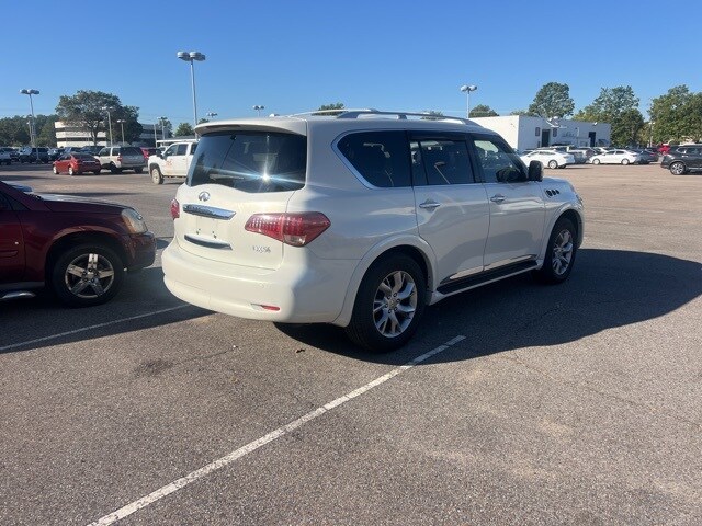 2013 Infiniti QX56 Base photo 3