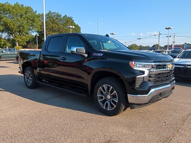 2026 Chevrolet Silverado 1500 LT photo 2