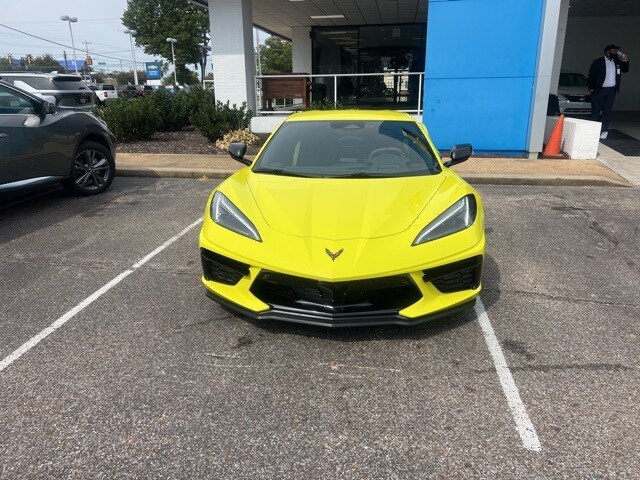 2024 Chevrolet Corvette Stingray 2LT photo 2