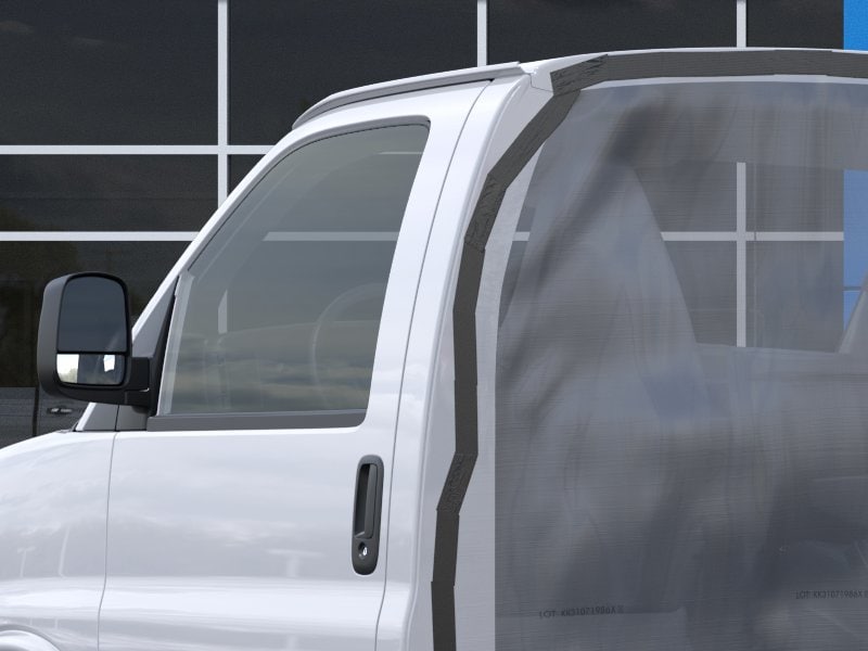 2026 Chevrolet Express Cutaway Base - Photo 36