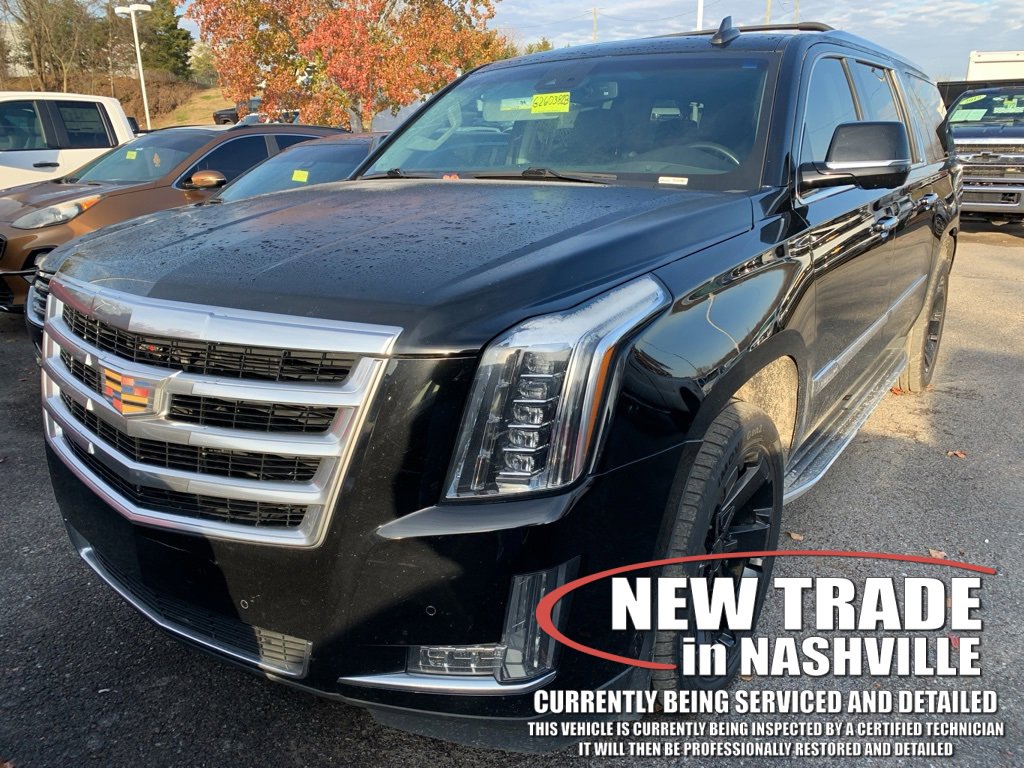 2016 Cadillac Escalade ESV Luxury photo 2