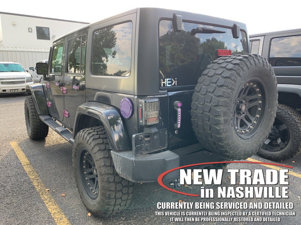 2017 Jeep Wrangler Unlimited Sahara photo 3