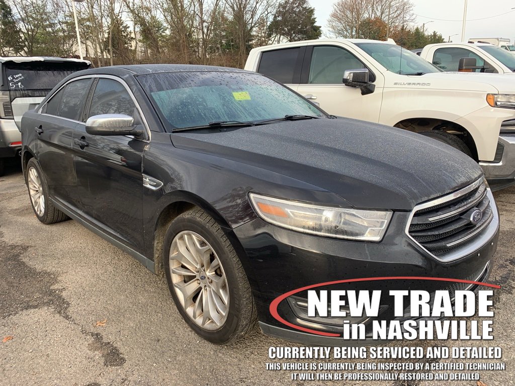 2019 Ford Taurus Limited's photo