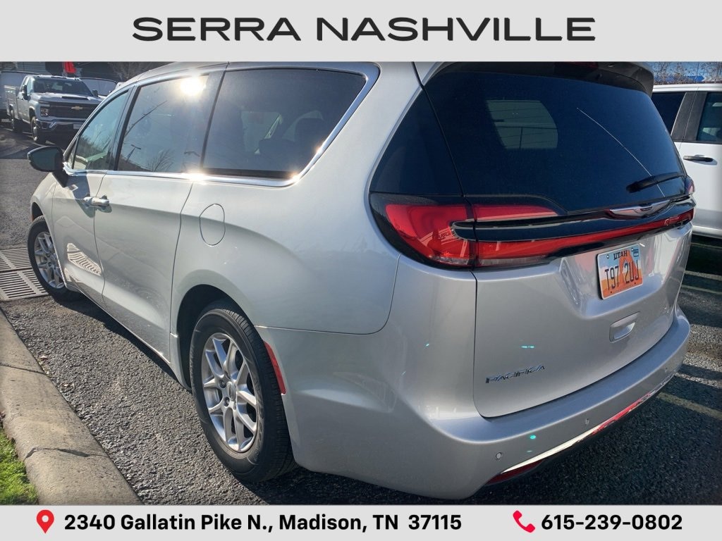 Used 2024 Chrysler Pacifica Touring L Van Passenger Van