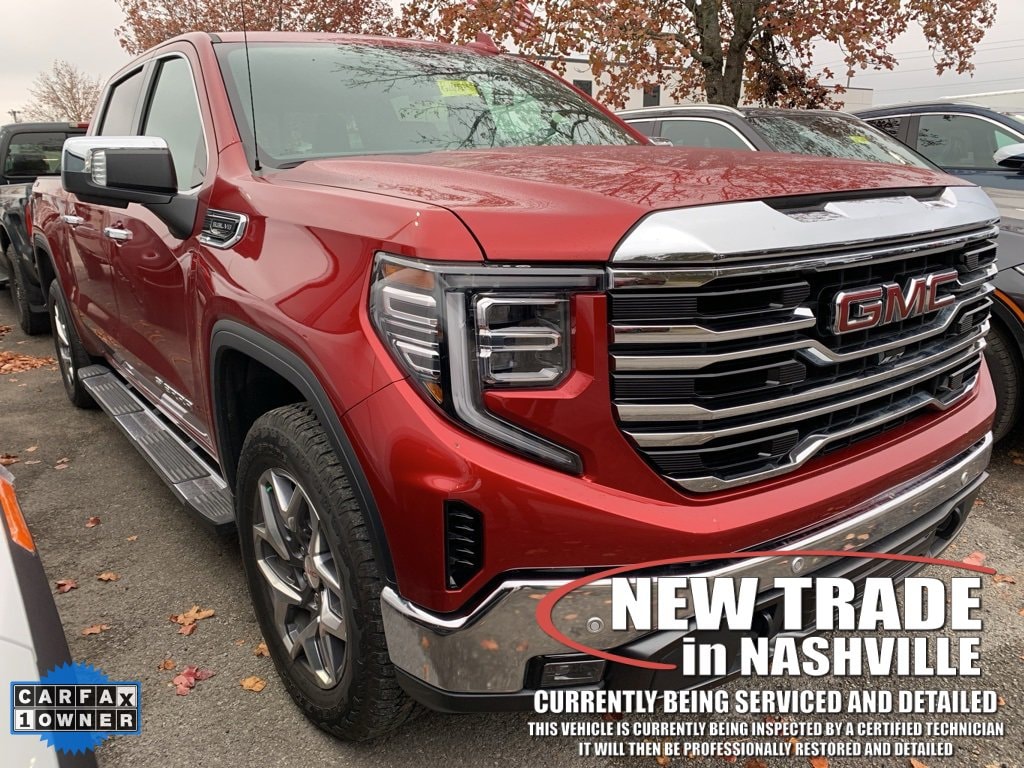 2025 GMC Sierra 1500 SLT's photo