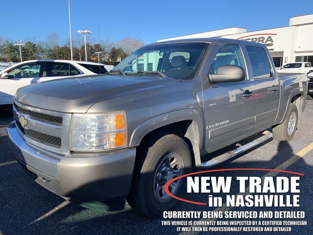 2008 Chevrolet Silverado 1500 photo 2