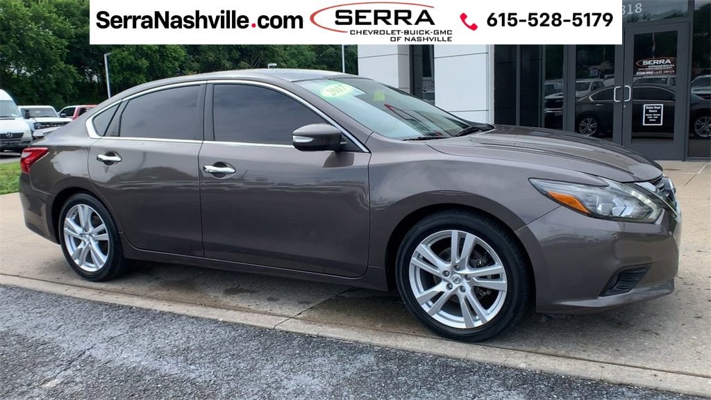 Used 2017 Nissan Altima SL with VIN 1N4BL3AP7HC110265 for sale in Madison, TN