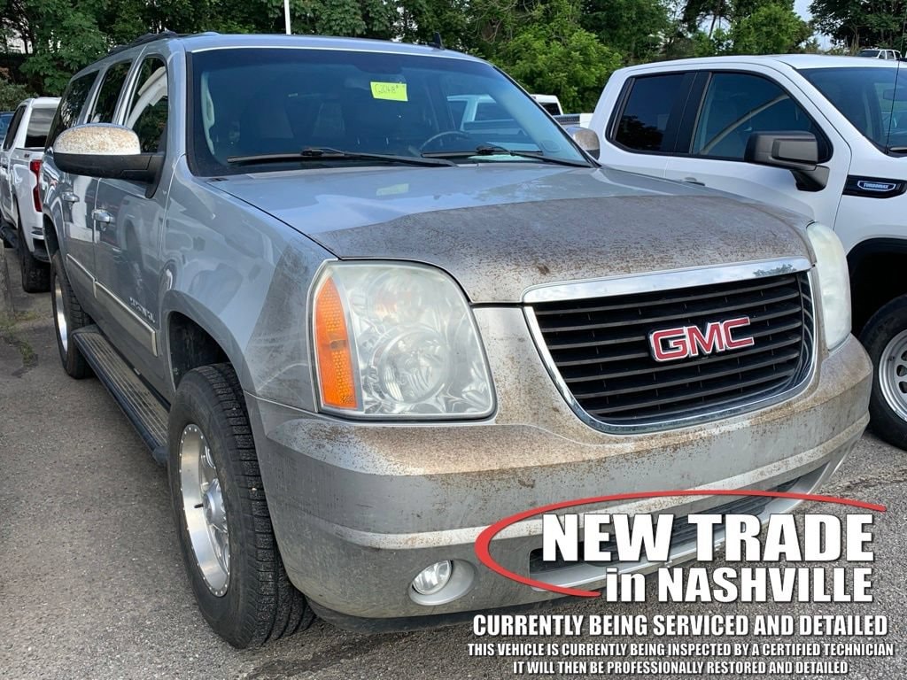 2011 GMC Yukon 4WD 3/4 Ton SLT (4SA)'s photo