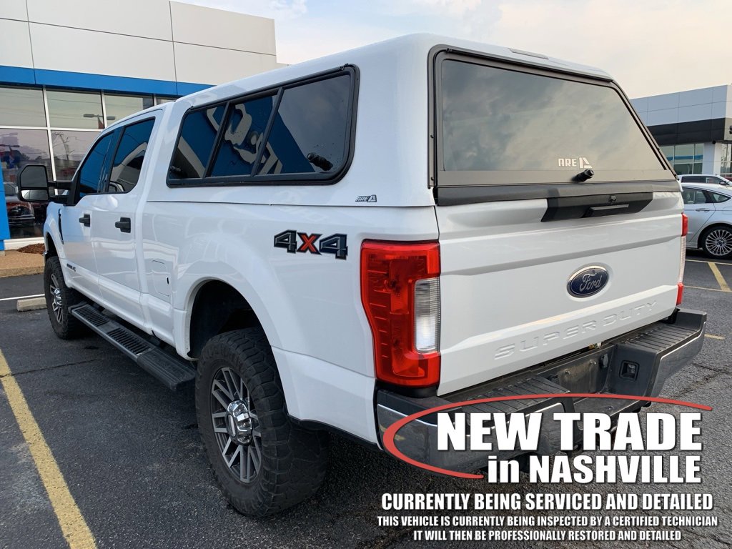 2017 Ford F-250 XLT photo 3