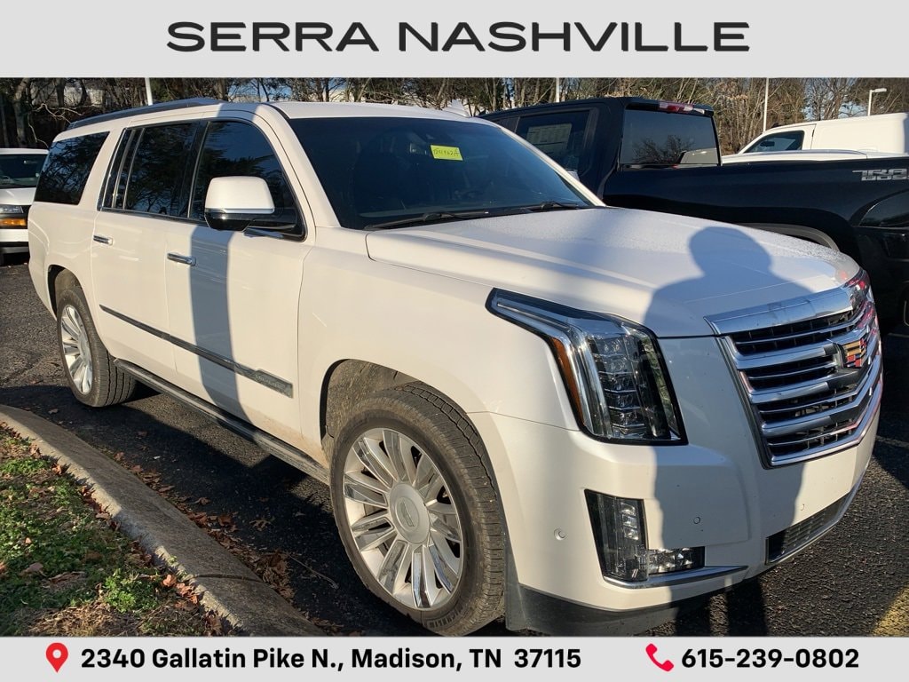 2018 Cadillac Escalade ESV Platinum's photo