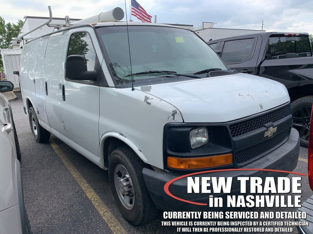 2010 Chevrolet Express 2500 Work Van HD's photo
