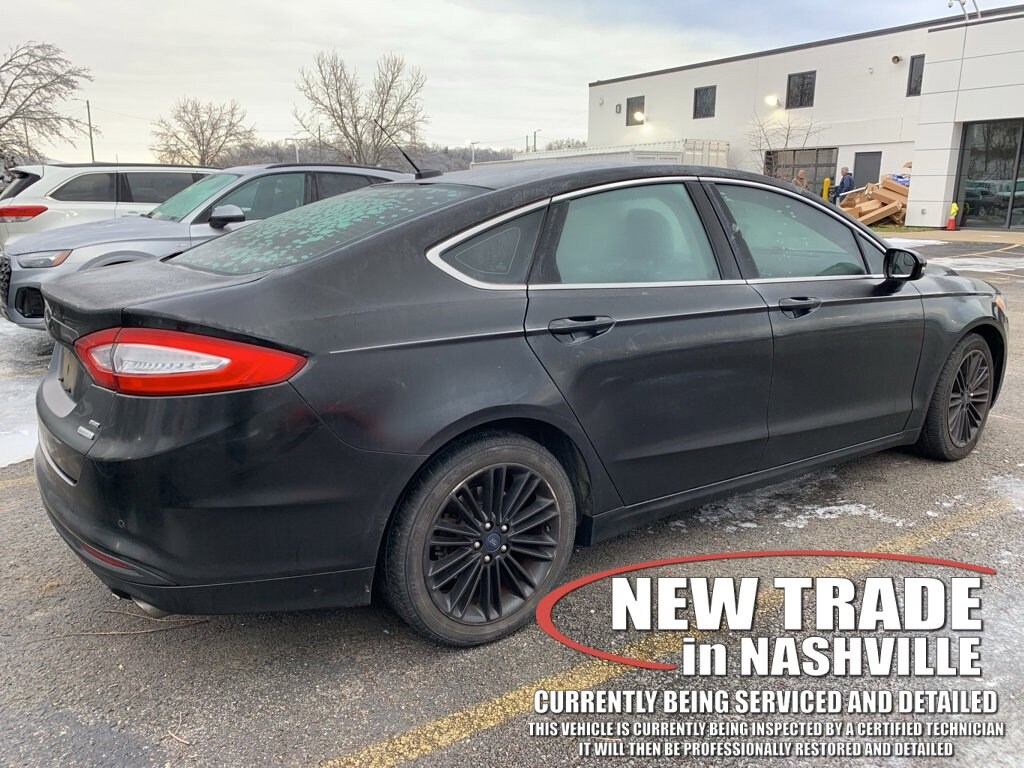 Used 2014 Ford Fusion SE Sedan