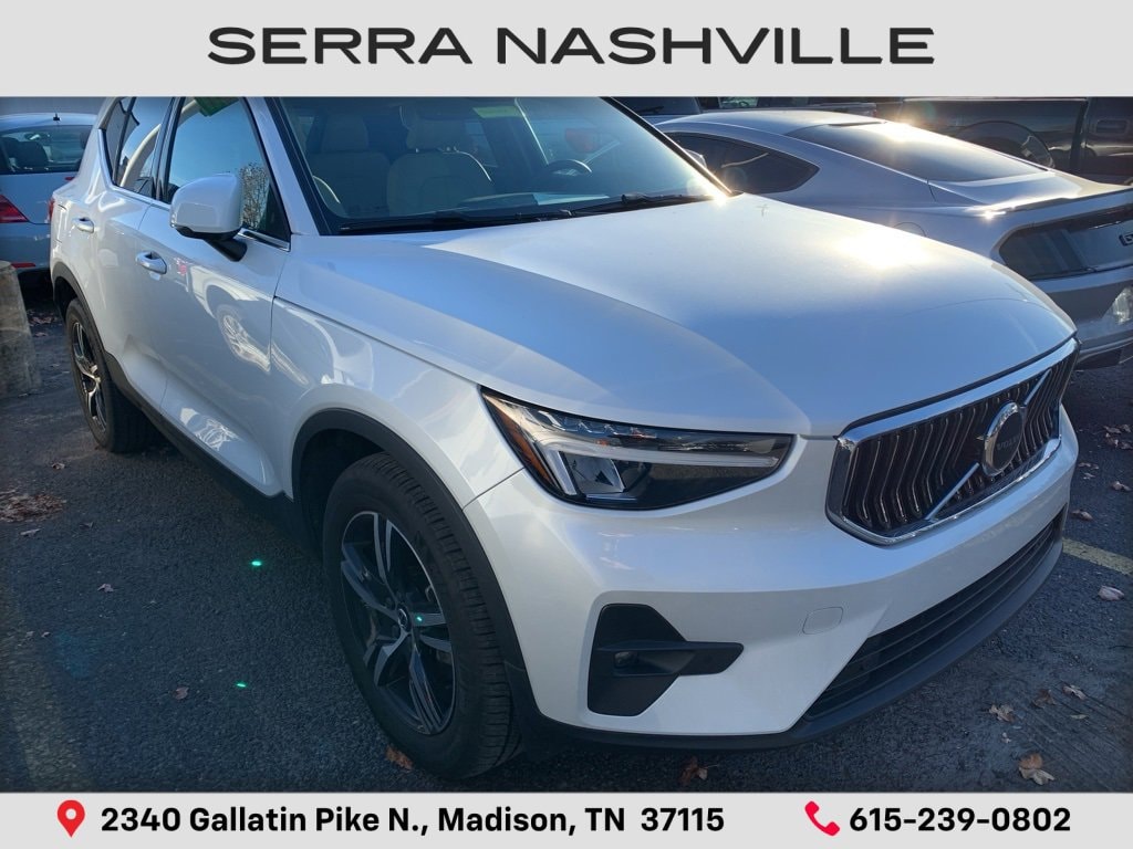 2023 Volvo XC40 Plus's photo